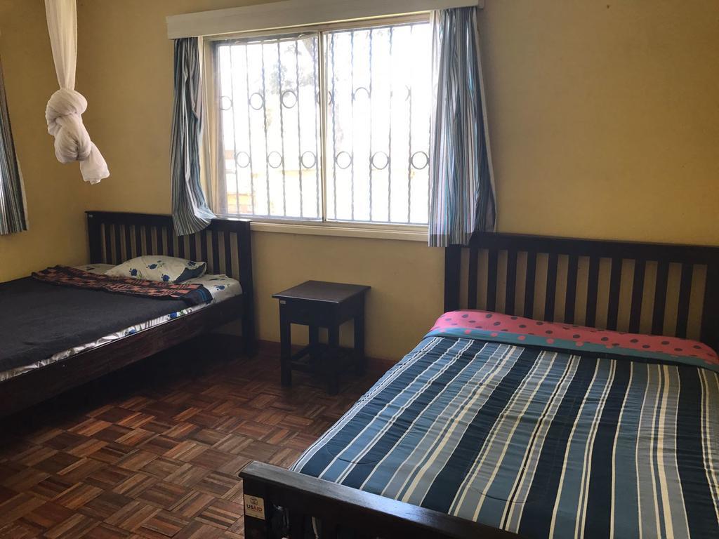 Teule Guest House Oloitokitok 外观 照片