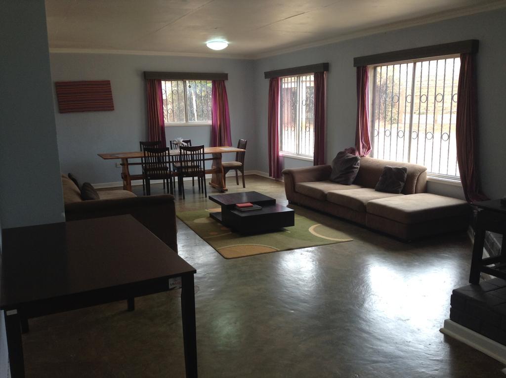 Teule Guest House Oloitokitok 外观 照片